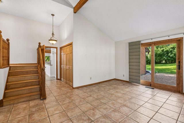 332 Brooks Avenue E, Little Canada, MN 55117