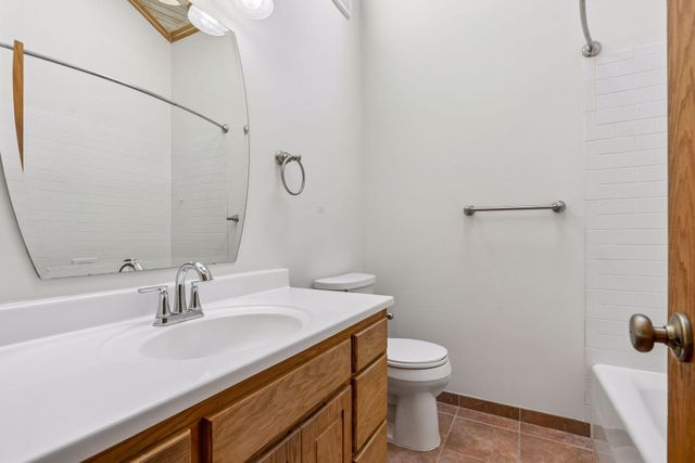 332 Brooks Avenue E, Little Canada, MN 55117