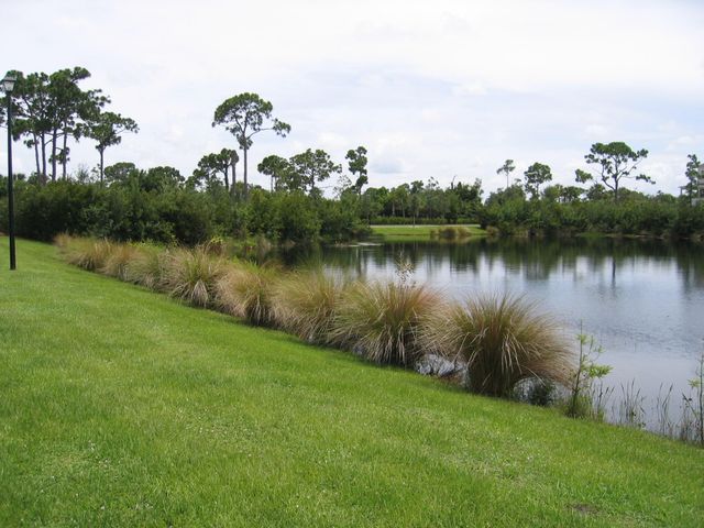 335 E Thatch Palm Circle 105, Jupiter, FL 33458