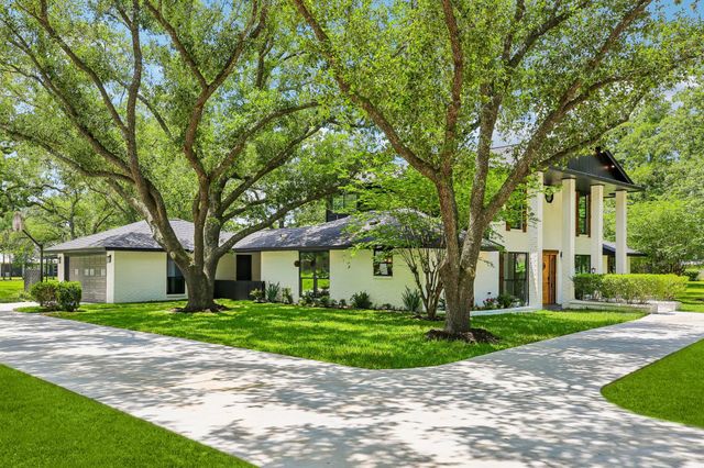 98 Pin Oak Lane, Hempstead, TX 77445