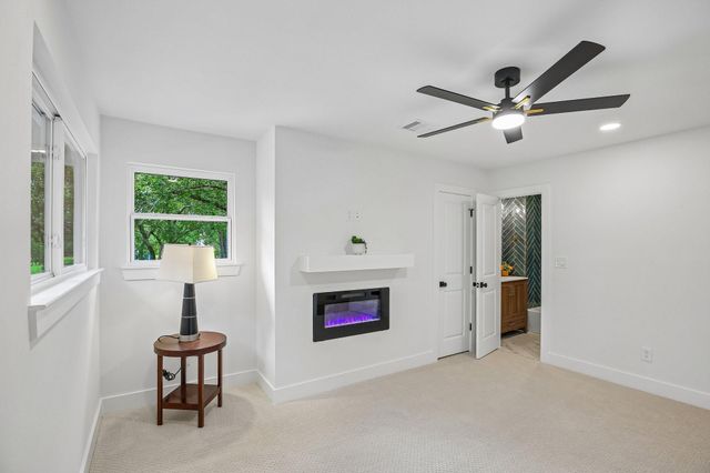 98 Pin Oak Lane, Hempstead, TX 77445