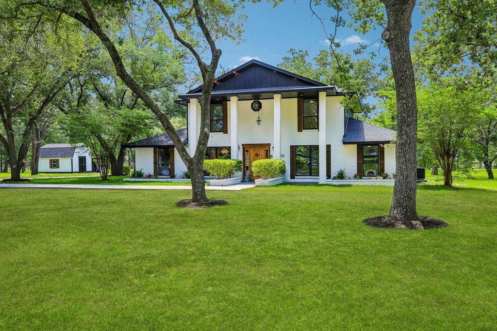 98 Pin Oak Lane, Hempstead, TX 77445