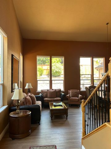 1374 Bayberry Ct, Lincoln, CA 95648
