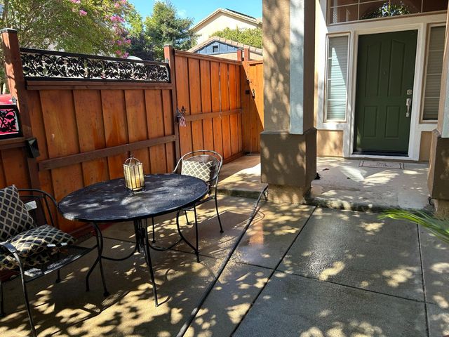 1374 Bayberry Ct, Lincoln, CA 95648