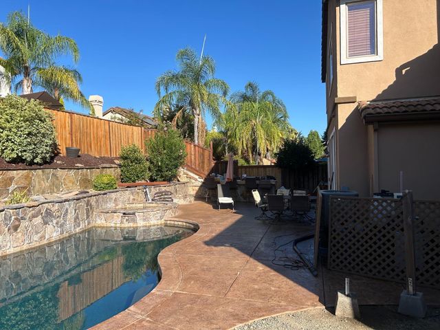 1374 Bayberry Ct, Lincoln, CA 95648