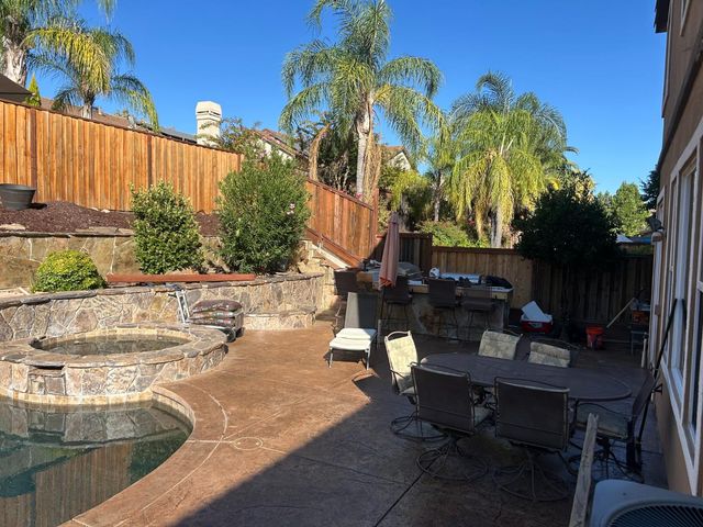 1374 Bayberry Ct, Lincoln, CA 95648