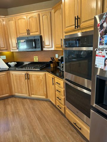 1374 Bayberry Ct, Lincoln, CA 95648