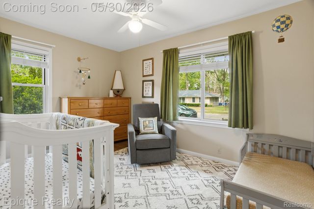 29087 Howard Avenue, Madison Heights, MI 48071