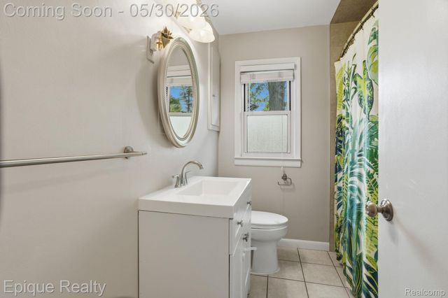29087 Howard Avenue, Madison Heights, MI 48071