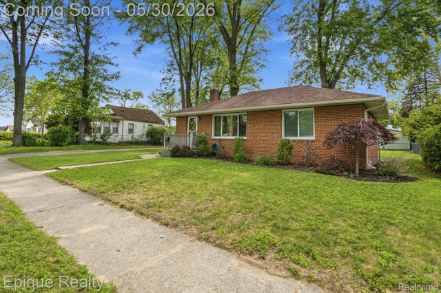 29087 Howard Avenue, Madison Heights, MI 48071