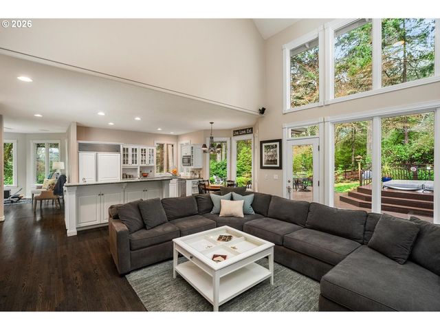 16410 Sw NIGHTHAWK Dr, Beaverton, OR 97007