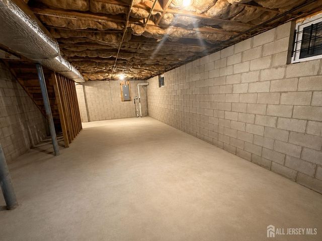 7 Paul Street, Fords, NJ 08863
