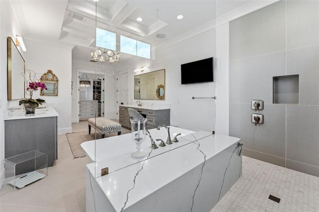 209 S HUBERT AVENUE, Tampa, FL 33609