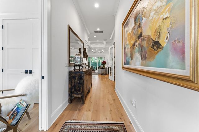 209 S HUBERT AVENUE, Tampa, FL 33609