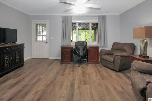 453 Camelot, Murray, KY 42071