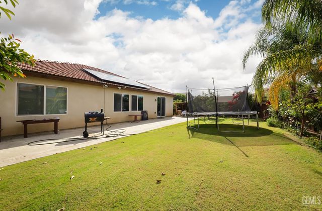 8505 Marble Ridge Way, Bakersfield, CA 93313