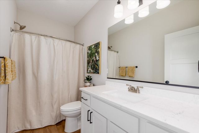 427 N 36th Street, Cumming, IA 50061