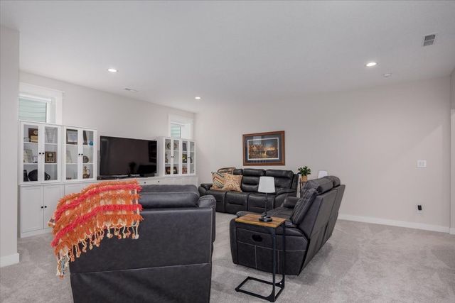 427 N 36th Street, Cumming, IA 50061