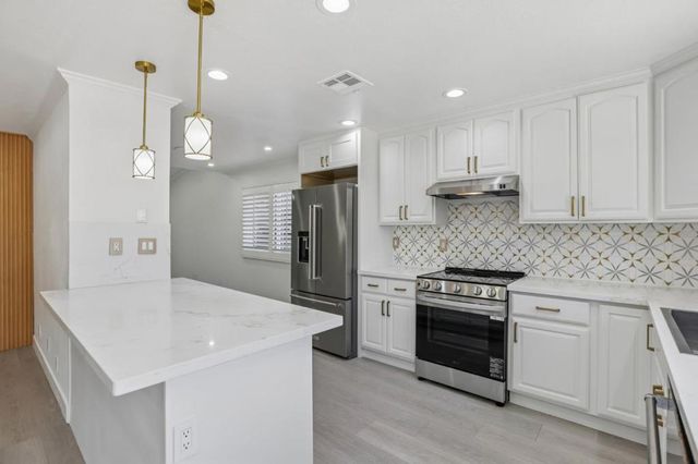 1564 S Wolfe Road, Sunnyvale, CA 94087