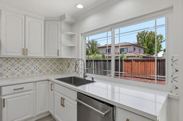 1564 S Wolfe Road, Sunnyvale, CA 94087