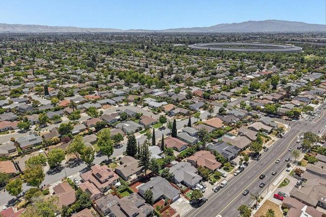 1564 S Wolfe Road, Sunnyvale, CA 94087