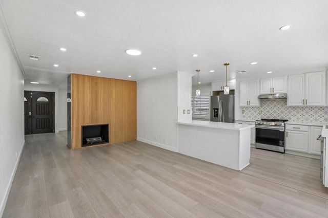 1564 S Wolfe Road, Sunnyvale, CA 94087
