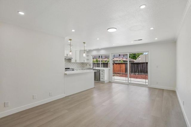 1564 S Wolfe Road, Sunnyvale, CA 94087