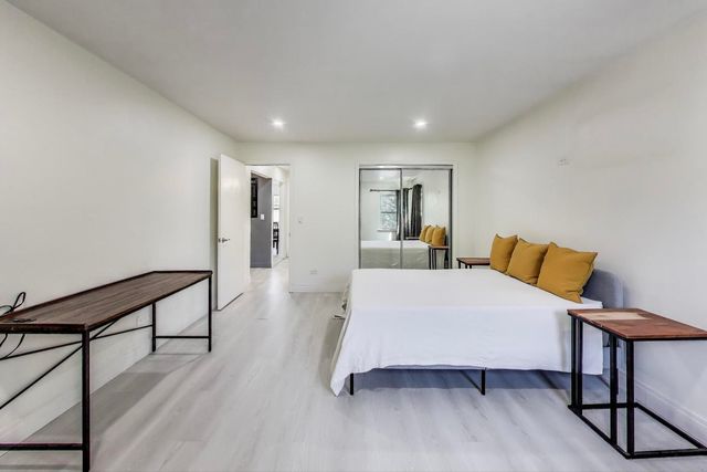 833 N Harlem Avenue 3S, Oak Park, IL 60302