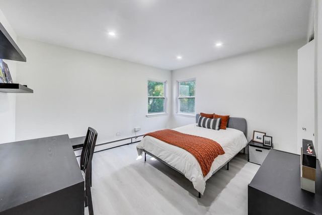 833 N Harlem Avenue 3S, Oak Park, IL 60302