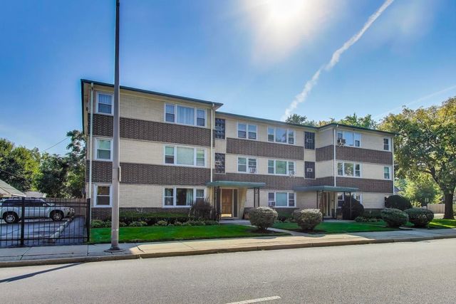 833 N Harlem Avenue 3S, Oak Park, IL 60302