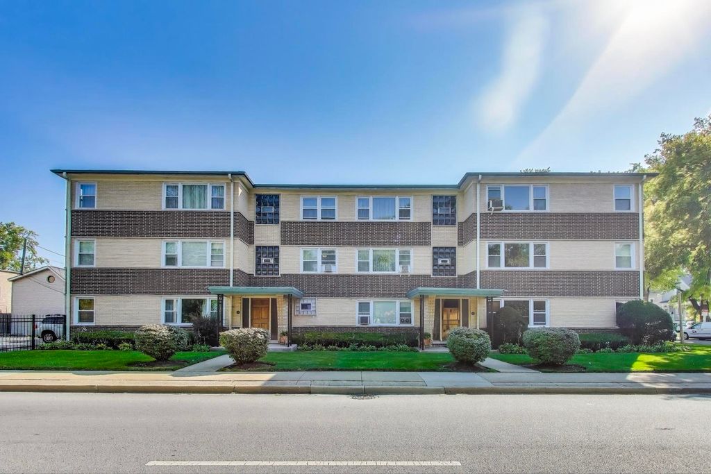833 N Harlem Avenue 3S, Oak Park, IL 60302