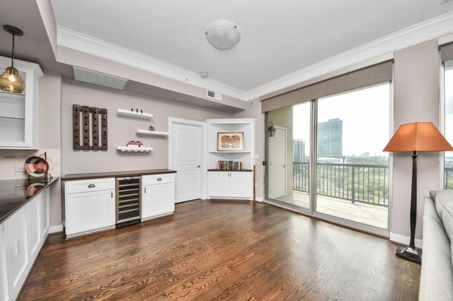 3333 Allen Parkway 1303, Houston, TX 77019