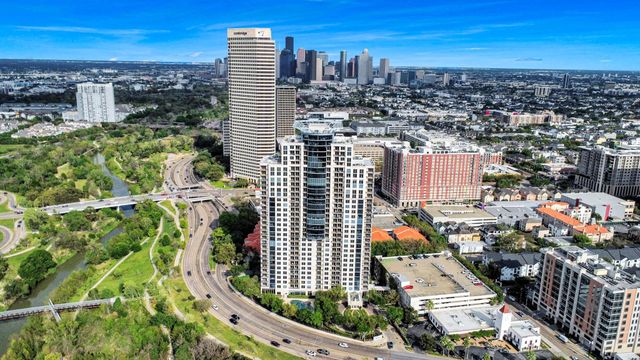 3333 Allen Parkway 1303, Houston, TX 77019