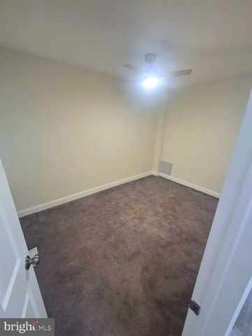 6010 N LAMBERT ST, Philadelphia, PA 19138