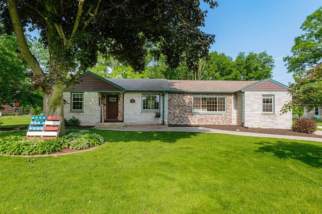 W172S7927 Lannon DRIVE, Muskego, WI 53150