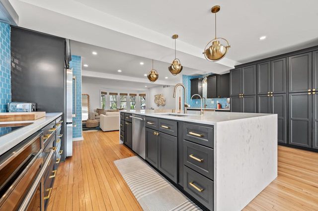 4139 Stowell AVENUE, Shorewood, WI 53211