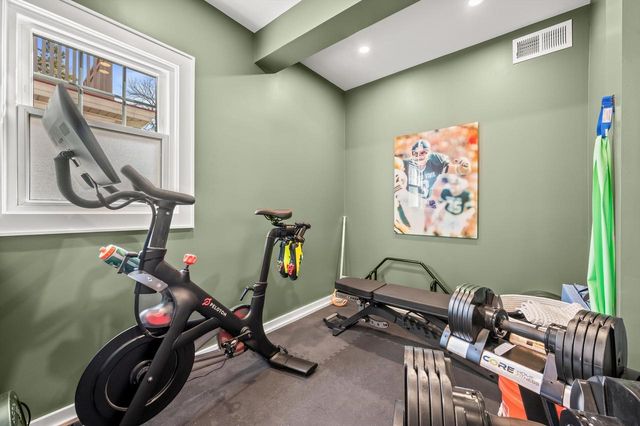 4139 Stowell AVENUE, Shorewood, WI 53211