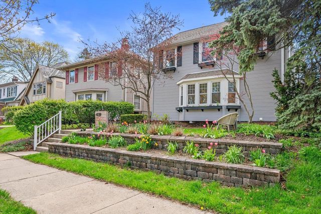 4139 Stowell AVENUE, Shorewood, WI 53211