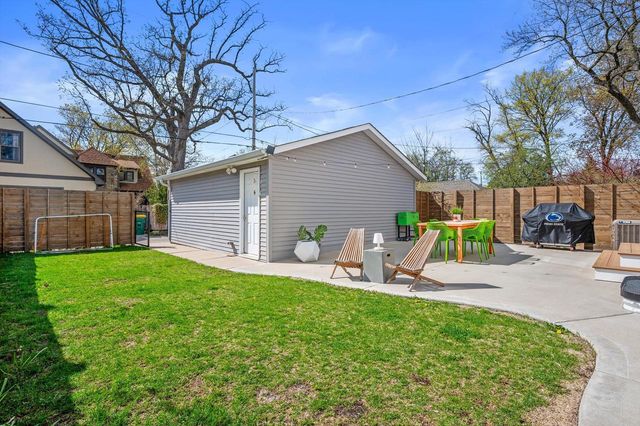 4139 Stowell AVENUE, Shorewood, WI 53211
