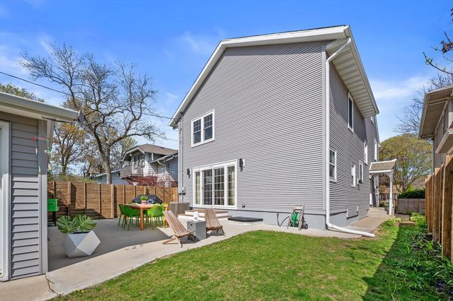 4139 Stowell AVENUE, Shorewood, WI 53211