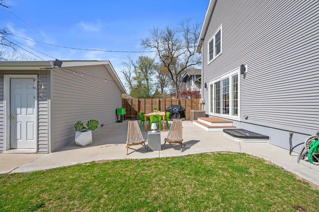 4139 Stowell AVENUE, Shorewood, WI 53211