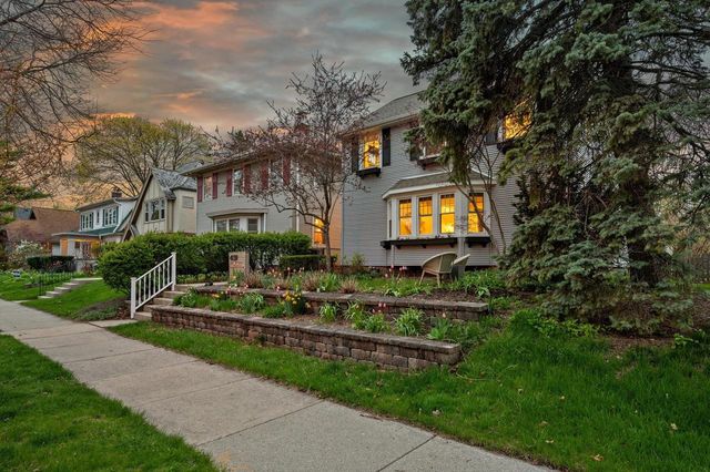 4139 Stowell AVENUE, Shorewood, WI 53211