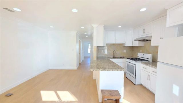 1138 N Park Avenue, Pomona, CA 91768