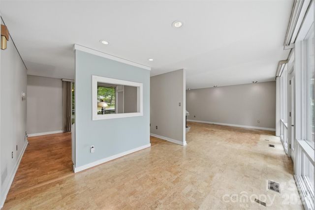 141 36th Avenue NW, Hickory, NC 28601