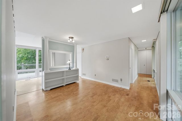 141 36th Avenue NW, Hickory, NC 28601