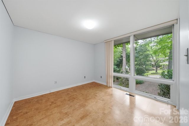 141 36th Avenue NW, Hickory, NC 28601