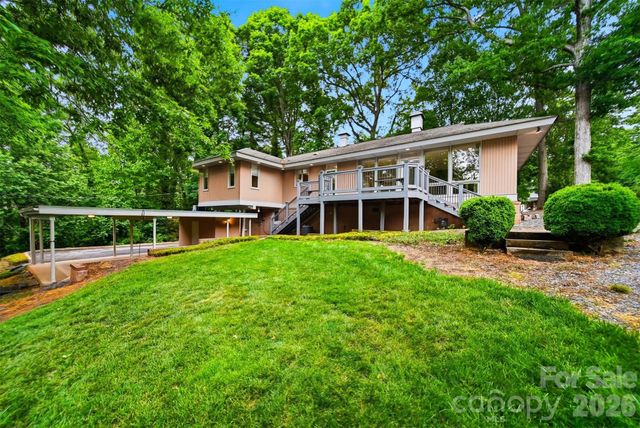 141 36th Avenue NW, Hickory, NC 28601