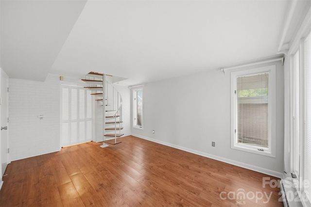 141 36th Avenue NW, Hickory, NC 28601