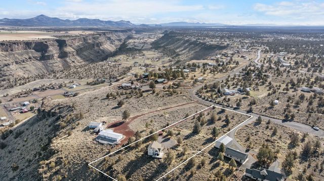 12599 SW Spur Place, Terrebonne, OR 97760