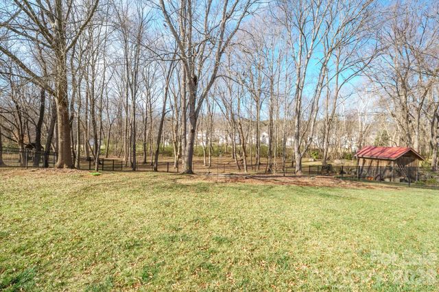 197 Bradford Glyn Drive, Mooresville, NC 28115